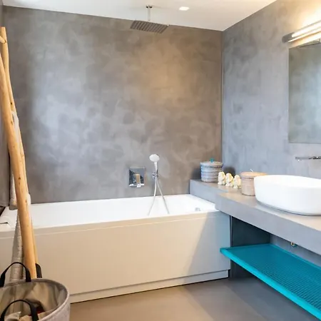 Cactilia In Punda Paros For 8 With Private Pool *