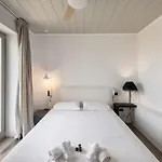 빌라 Cactilia In Punda Paros For 8 With Private Pool *