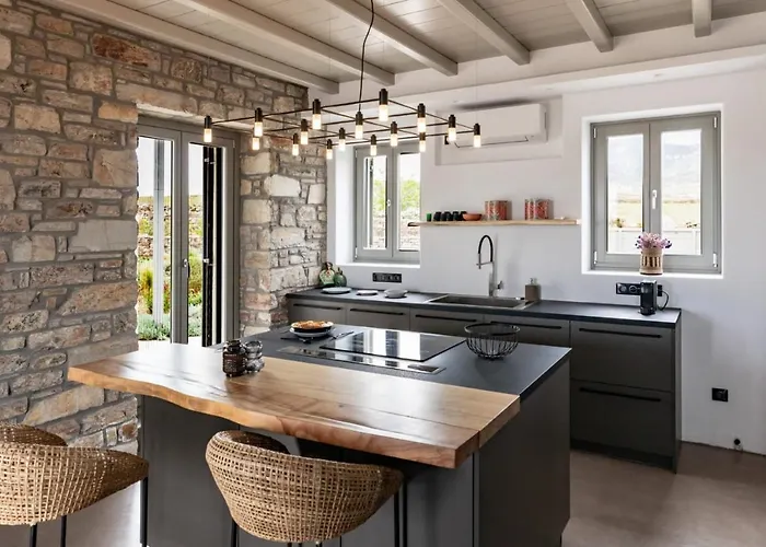 Villa Cactilia In Punda Paros For 8 With Private Pool *