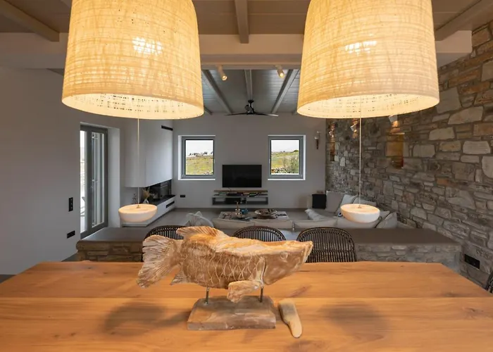 Cactilia In Punda Paros For 8 With Private Pool *